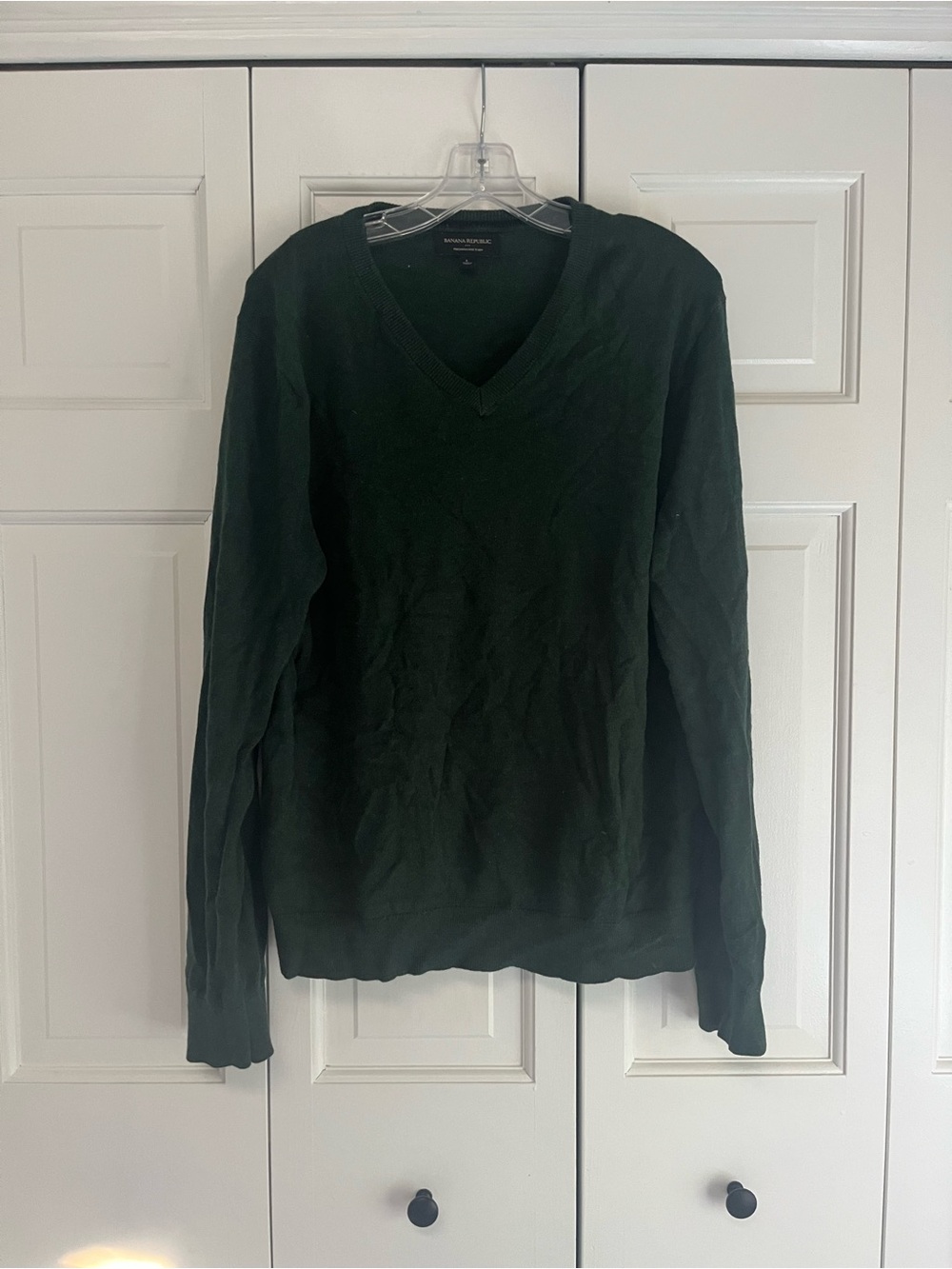 Banana Republic Premium Luxe Yarn V Neck Sweater L Dark Green